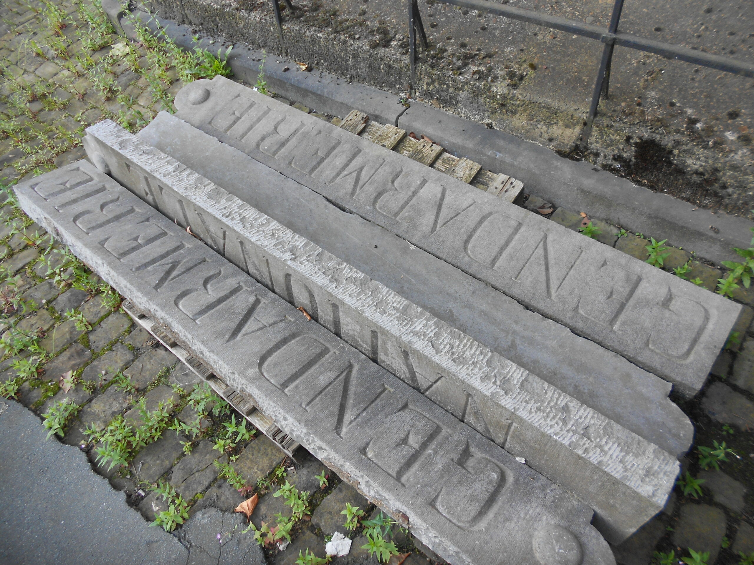 Matérialités policières belges et québécoises : nouvelles perspectives pour la recherche historique